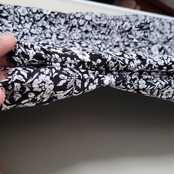 Abercrombie & Fitch Dress with Pockets Size Medium - Picture 6 of 8